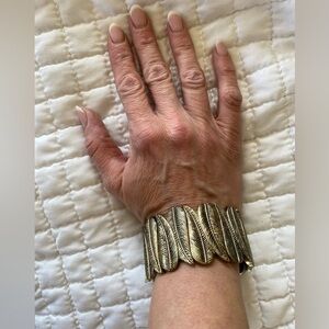 4/$20 🦋 Boho Feather Stretch Bracelet